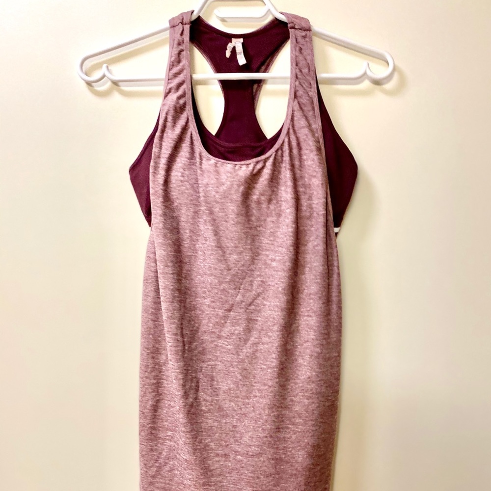 🔥Free w/purchase - Under Armour workout top (S)
